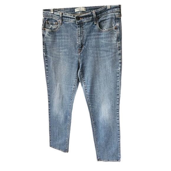 LEVI'S Women's Plus Size Rustic look Straight leg 505 Jeans - Picture 3 of 15